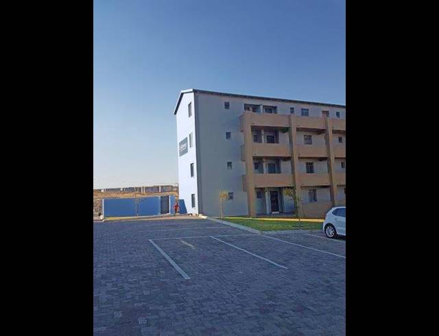 2 BEDROOM PROPERTY TO RENT IN FLEURHOF